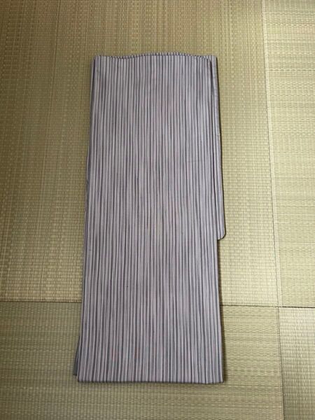着物正絹 縞 灰色 身幅広め ふくよか