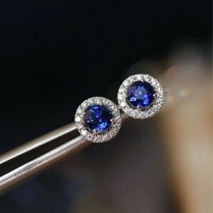 ▼ 天然ダイヤモンド付きサファイアピアスk18