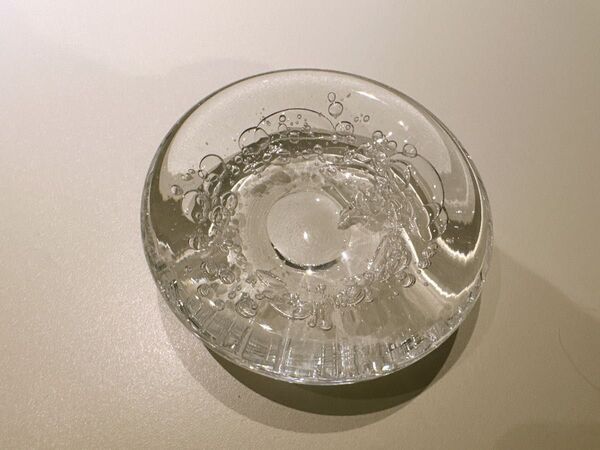 ガラスの小皿 気泡入り インテリア