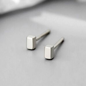 スモールスクエアピアス(シルバー)シルバー925 小粒 小さめ No143