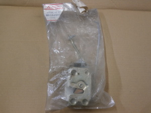 新品・未使用　当時物　三菱純正 CANTER キャンター　右ドアロック　ラッチ　品番　MB394501 FE444 FK330 FE335 FB300 75-89