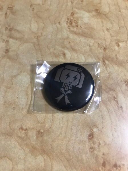 新品未開封 BAND-MAID 小鳩ミク MIKU 缶バッジ バンドメイド グッズ バッジ バッヂ ロゴ マーク 銀色 シルバー