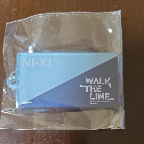 ENHYPEN WALK THE LINE ガチャ マルチマーカーNIKI トレカ付き