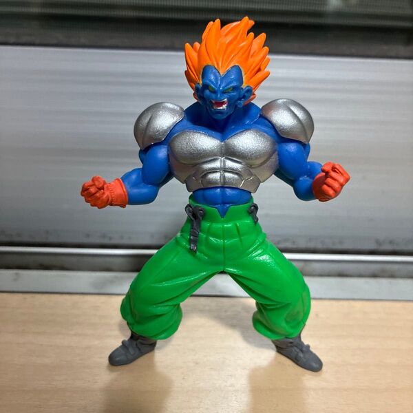 ドラゴンボール フィギュア HG 人造人間13号
