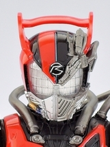 プレミアムバンダイ限定「S.H.Figuarts(S.H.フィギュアーツ) 　仮面ライダー超デッドヒートドライブ」未開封新品　再販絶望の人気フォーム_画像3