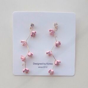 フラワーピアス