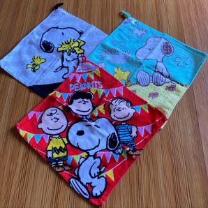 SNOOPY ハンドタオル ループ付き