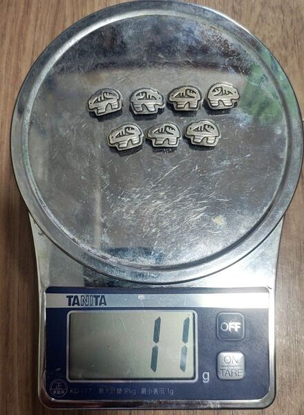 アリクイ スターリング シルバー 銀 インデアンジュエリー コンチョ シルバー+真鍮=11g 1gあたり200円計算です。