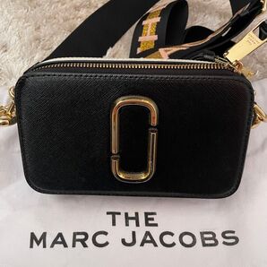 THE MARC JACOBS SNAPSHOT ショルダーバッグ ブラック