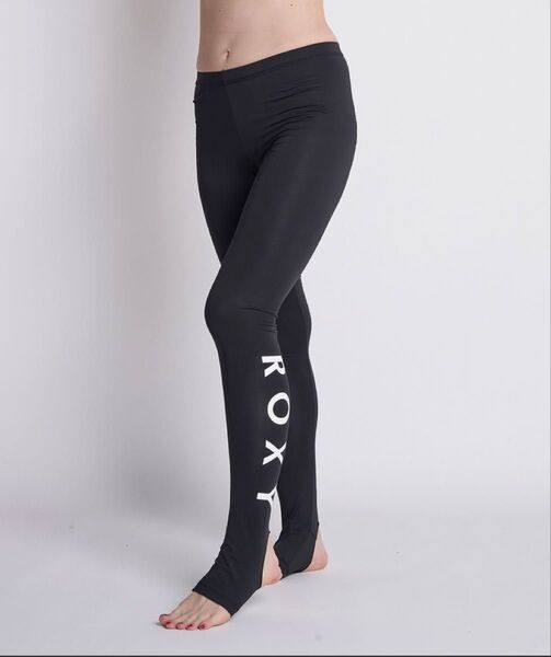★新品未使用★ROXY ラッシュガード レギンス トレンカ Mサイズ ロゴホワイト