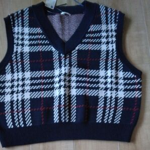 チェックニットベスト