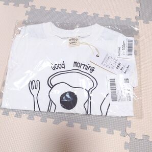 目玉焼きトースト柄 半袖Tシャツ 100センチ