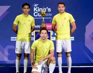 値下げ交渉 2019年 キングスカップ タイ代表 ゴールドユニフォーム ボックス付き 検)THAILAND KINGS CUP チャナティップ コンサドーレ札幌