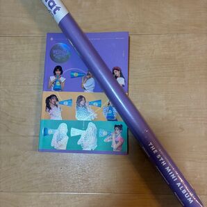 What is Love? 大型ポスター とフォトブック、CDのセット