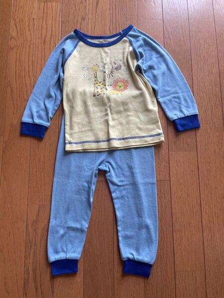 上下セット パジャマ 長袖長ズボン 95cm 薄手