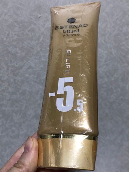 値下げ不可 管理A フィルム破れと小傷あり エステナード リフトジェル 1本