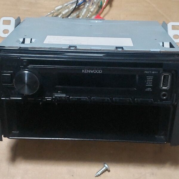 ケンウッド RDT-211 MP3/WMA/WAV/FLAC対応 CD/USBレシーバー 1DIN ダイハツタント D-2554