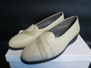 No.54 unused storage goods .. put on footwear degree BON MARCHEbon maru she switch low heel pumps leather natural leather 24EEE beige group made in Japan 