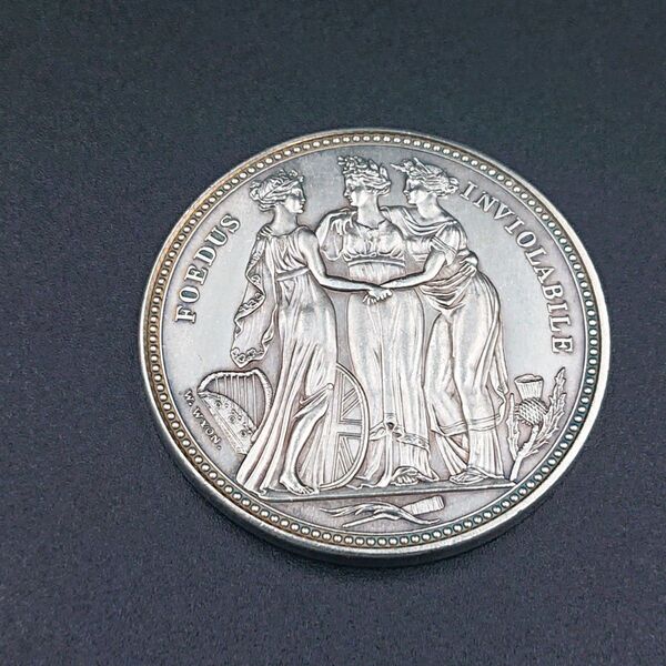 イギリス銀貨 スリーグレーセス