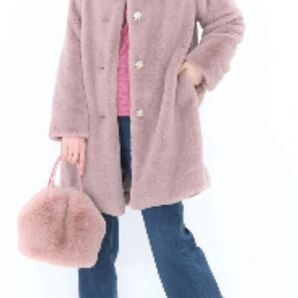 &LOVE カメリアパールビジューボタンのリッチエコファーコート