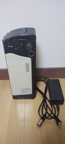 モペット ひねちゃ リチウムイオンバッテリー 充電器付き