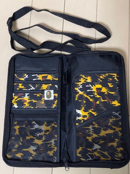 【値下げ!】A BATHING APE エイプ ☆マルチケース マルチポーチ☆レオパード柄☆ムック本☆パスポートケース