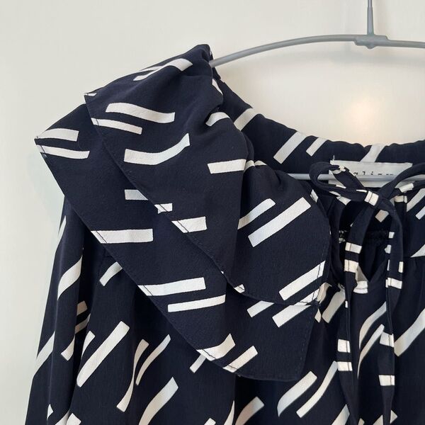 韓国ブランド clizy ブラウス 可愛い navy ネイビー