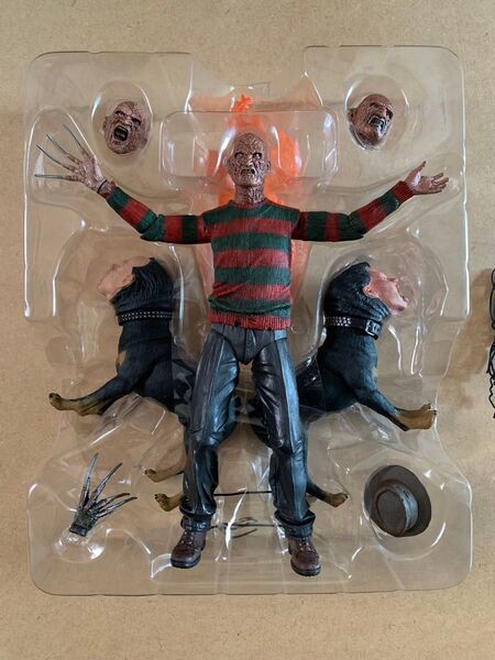 NECA エルム街の悪夢 フレディの復讐 ネカ