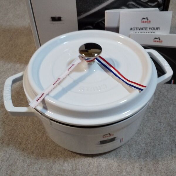 ストウブ(staub)/ピコ ココット ラウンド【22cm】ピュアホワイト:新品