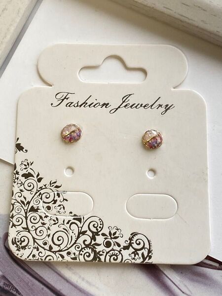 ピンク系 ドライフラワー 花びら 小さい レジン 樹脂ピアス No.770