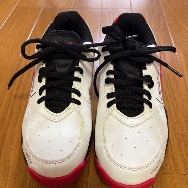 YONEX パワークッション88ダイヤル ホワイト/ピンク 23.0