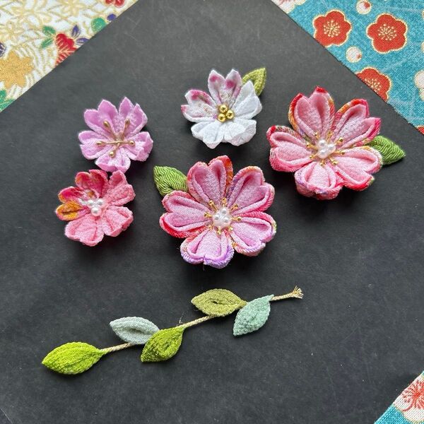 桜のつまみ細工 モチーフのみ ハンドメイド 成人式 卒業式 ひな祭り 初節句 七五三 袴 子供 お正月 振袖 お祝い 結婚式