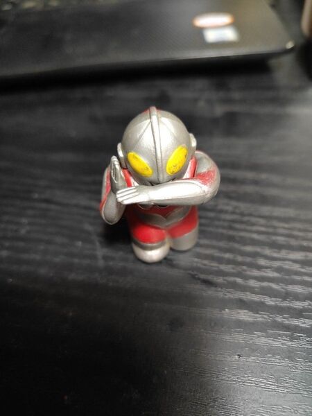 チョロ獣 ウルトラマン 石切れてます
