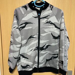 ニューバランス