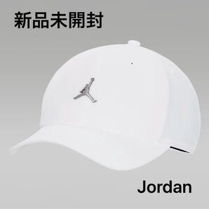 【新品】ジョーダン/ホワイト メタルロゴ アジャスタブル ジャンプマン ライズキャップ 帽子 L/XL ユニセックス NIKE