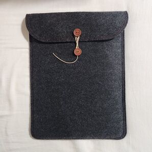 buzzhouse design.ハンドメイド フェルトケース