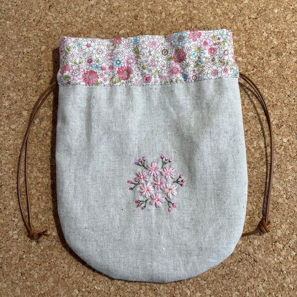 桜の花 刺繍入 巾着ポーチ ハンドメイド