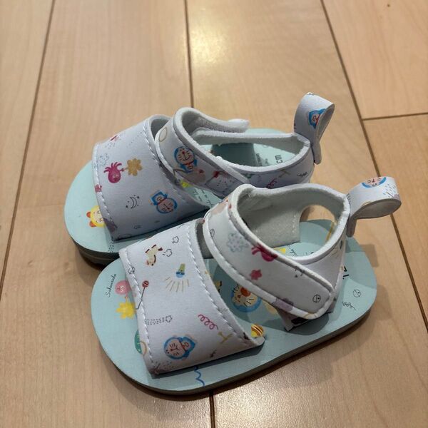 ベビー サンダル 12cm ドラえもん 水遊び
