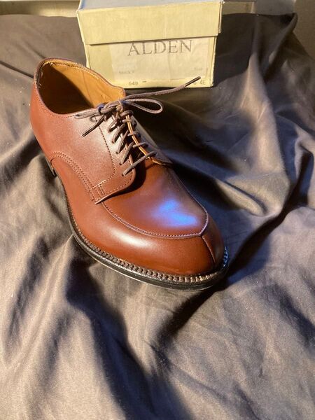半額以下 Alden オールデン 新品 モディファイドラスト Vチップ 茶549 革靴 6EEEE 紳士靴 24.5cm アローズ