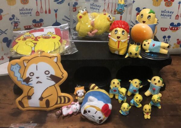 1200円!処分価格!イエローキャラクターのフィギュアセット、あらいぐまラスカル ぽいんこ ふなっしー まとめ売りミニフィギュア