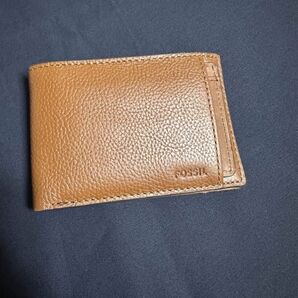 残り1点! Fossil フォッシル 二つ折り財布 財布 Liam LiteHide レザー スライディング 2In1 ブラウン