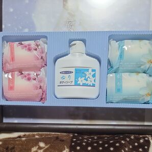 ゆり&さくら ボディソープ&石けんセット