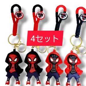 【再出品可】【即日発送】スパイダーマン キーホルダー 4個セット全種類 赤2 黒2