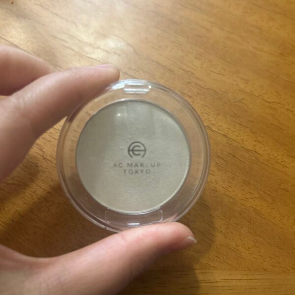 ac makeup tokyo ハイライトパウダー01 ホワイト