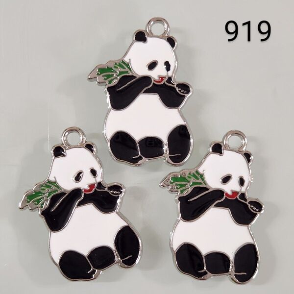 【商品番号919】3こ☆パンダチャーム☆400円商品よりどり5つで1000円対象商品