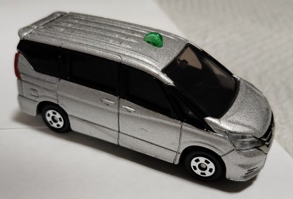 日産 セレナ 先導車 トミカ 日産 シルバー 新幹線 トレーラー 先導車