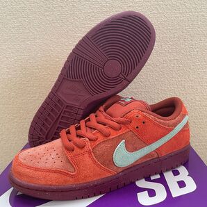 新品 ナイキ SBダンク ロー 27 ミスティックレッド アンド ローズウッド