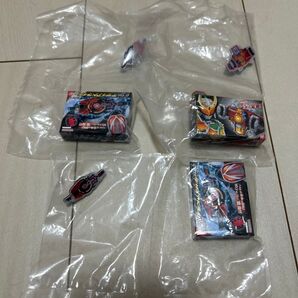 仮面ライダー 変身ベルトピンズコレクション07 3つセット