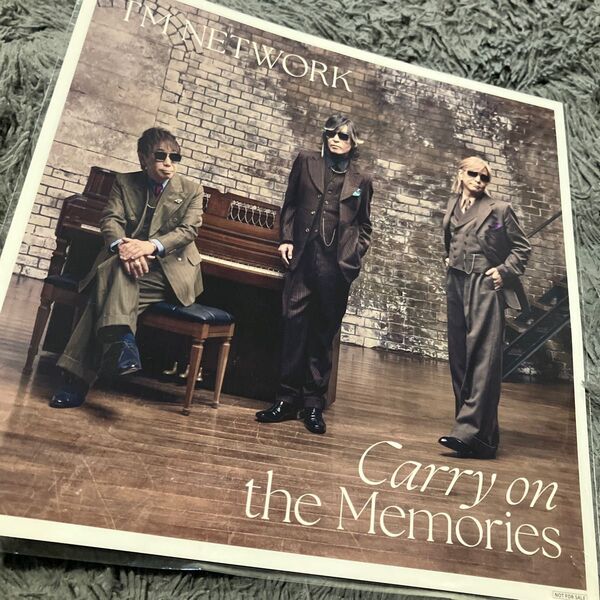 Carry on the Memories TM NETWORK メガジャケのみ