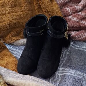 ショートブーツ